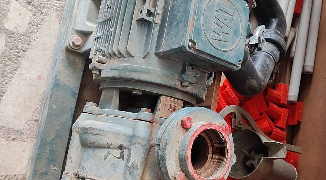 Su pompasını çalmış