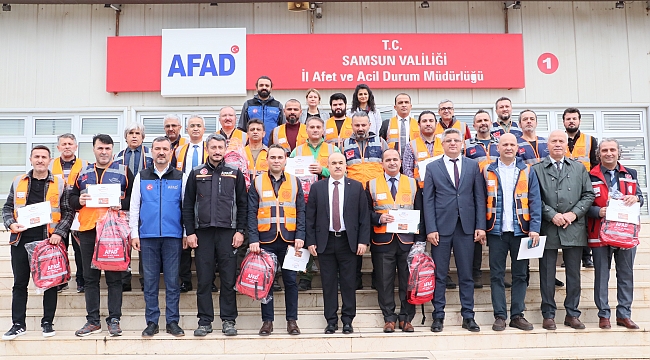 24 öğretmen  AFAD Gönüllüsü
