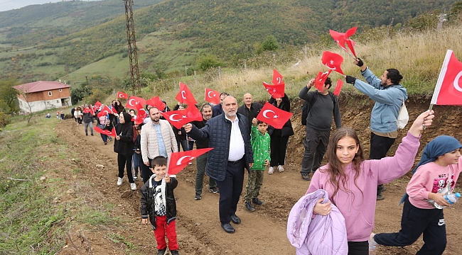 CANİK’TE CUMHURİYET YÜRÜYÜŞÜ