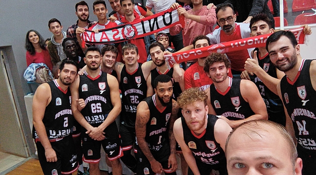 Dev adamlardan ikinci galibiyet 98-75