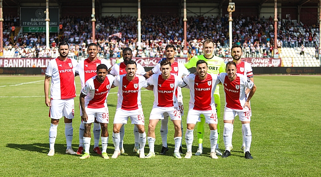 KIRMIZI-BEYAZLILAR 7 HAFTADA KAÇIRDIĞI 3 PENALTI İLE ZİRVEYE YÜKSELMEYİ BAŞARAMADI