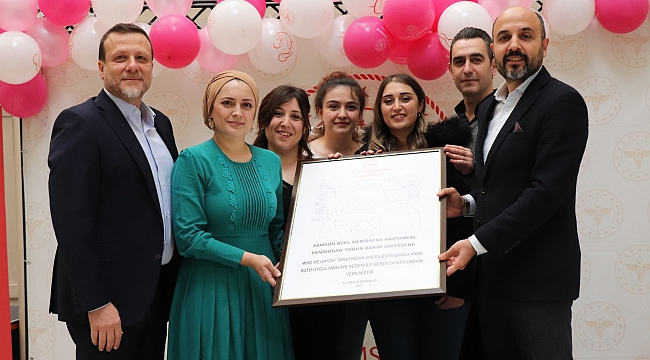 'Bebek dostu' sağlık merkezlerine plaket