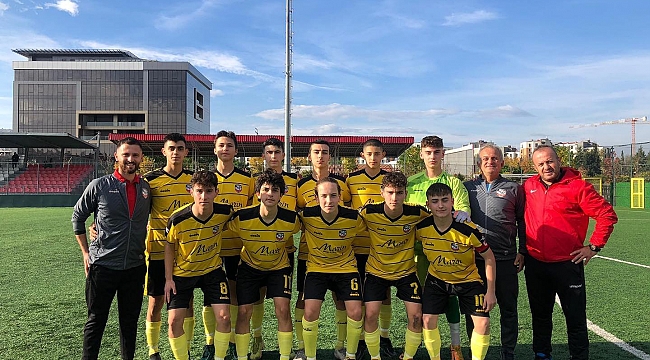 Kadıköyspor zirvede 7-1