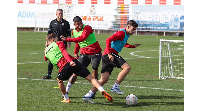 Tanque kolları sıvadı