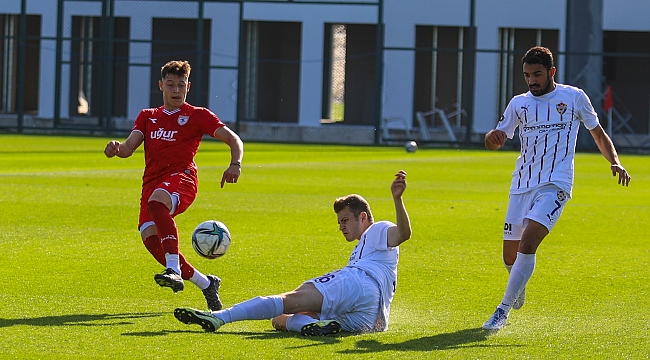 U19 evinde mağlup 1-2