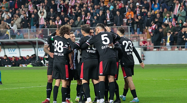 9 maçtır bileği bükülmüyor