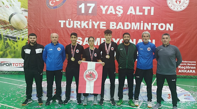 Badmintoncular tarih yazdı