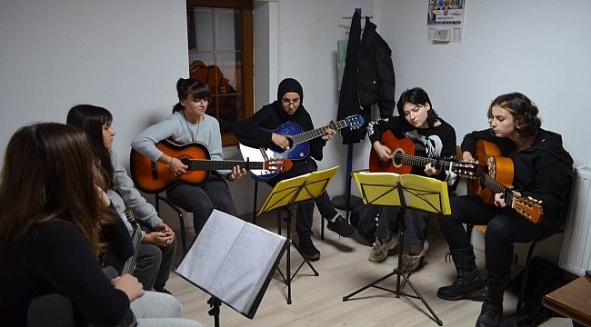 Bafra’da sanat kurslarına ilgi var