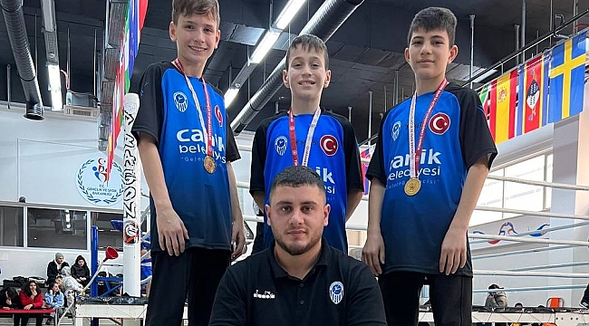 Canikli sporculardan tarihi başarı