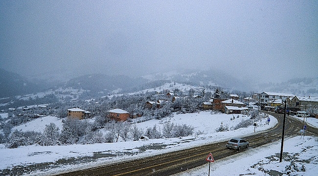 Dürtmen Dağı beyaz gelinliğini giydi