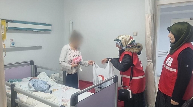 Kızılay’dan annelere ‘Sevgi Bohçası’