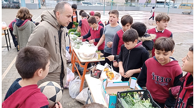 Öğrencilerden yöresel pazar etkinliği