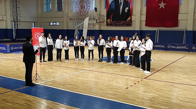 Salıpazarı'nda Türk  sanat müziği konseri