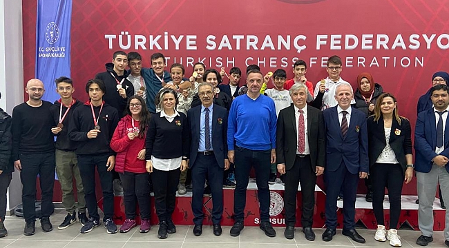 Satrançta ödüller sahiplerini buldu