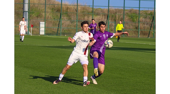 U17 galibiyeti söktü aldı 2-1