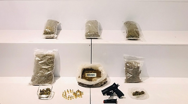 2,5 kilo skunk ele geçirildi