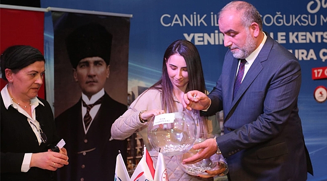 Canik’te vatandaşlar evlerine kavuştu