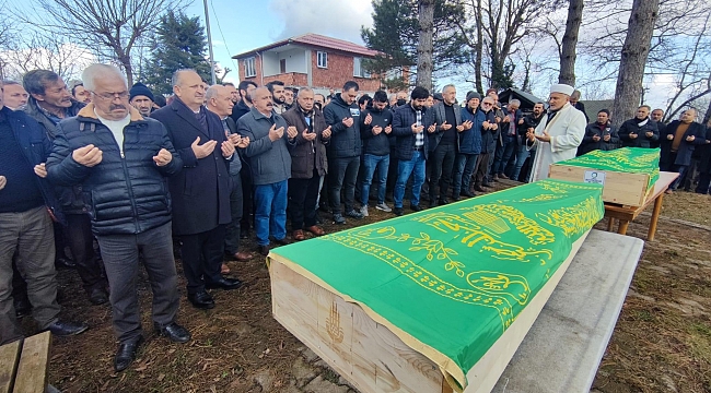 Kazada ölen baba  ve oğlu defnedildi