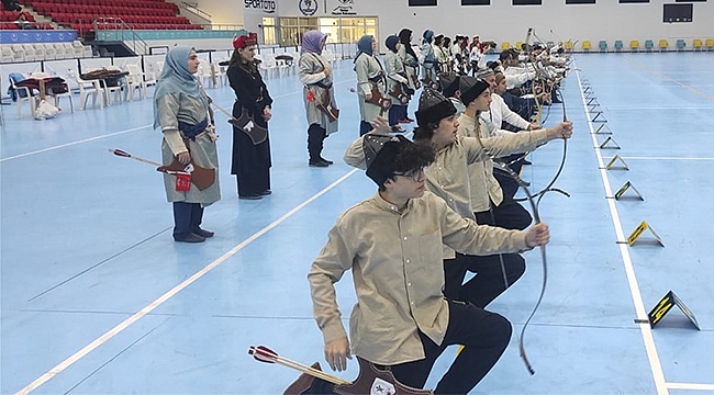 Puta Koşusu’nda oklar hedefi buldu