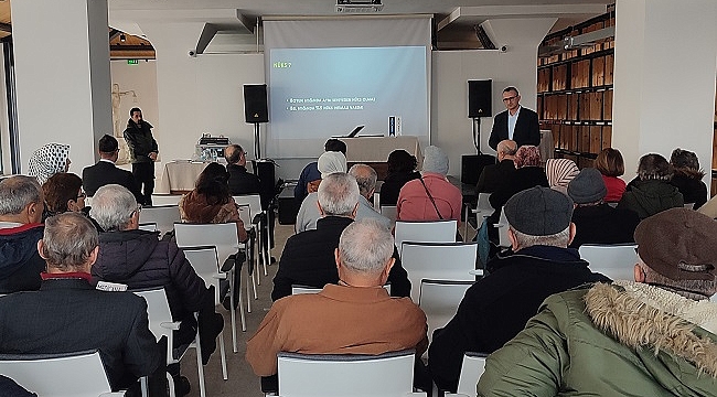 Sinop’ta konferans verdiler