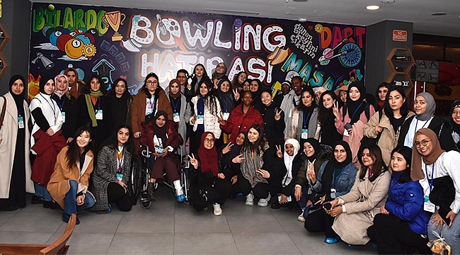 Bowling oynayarak moral depoladılar
