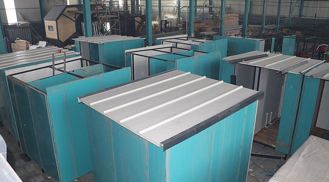 Samsun'da depremzedeler için yaşam ve tuvalet konteyneri üretiliyor