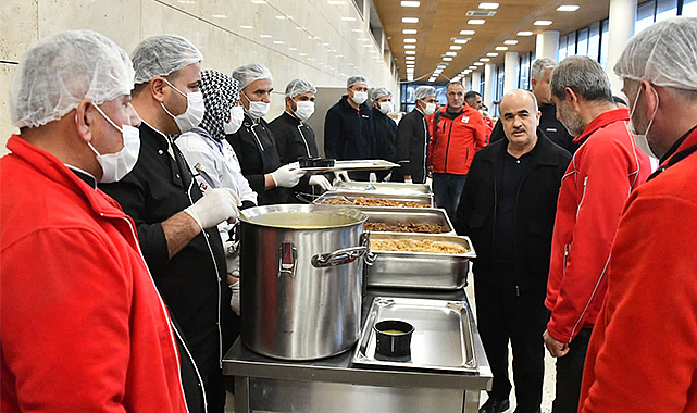 Depremzedelere 61 milyon öğün yemek verildi