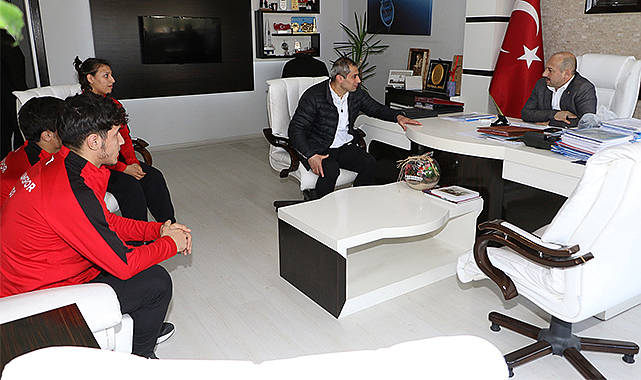 Dereci başarılı judocuları ağırladı