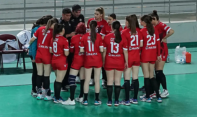 Hentbolda hedef galibiyet