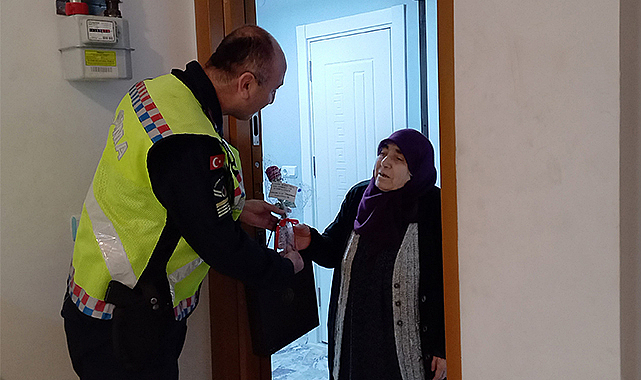 Jandarmadan şehit ailelerine ziyaret