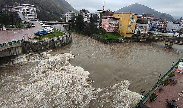 Salıpazarı'nda sular yükseldi!