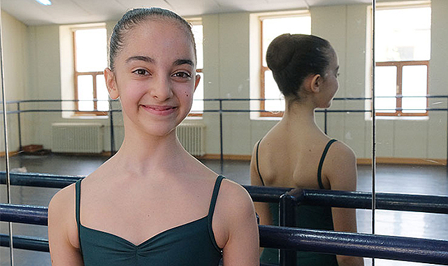 13 yaşındaki Türk balerin dünyanın en prestijli okuluna seçildi