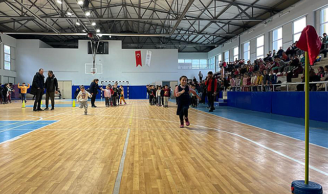 Alaçam'da okullar spor yapıyor