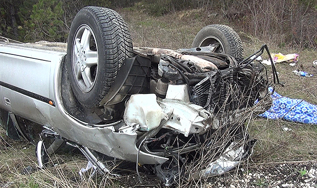 Bayramlaşma yolunda kaza: 1 çocuk öldü, 4 yaralı