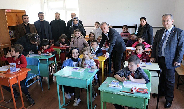 Büyük Anadolu Hastanesi'nden kitap bağışı