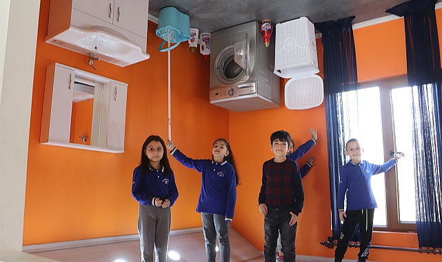 Canik'te Ters Ev dikkatleri üzerine çekiyor