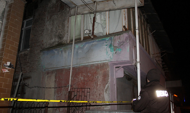 Çarşamba'da iş yeri kurşunlandı