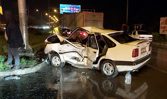 Bafra'daki kazada iki otomobil çarpıştı