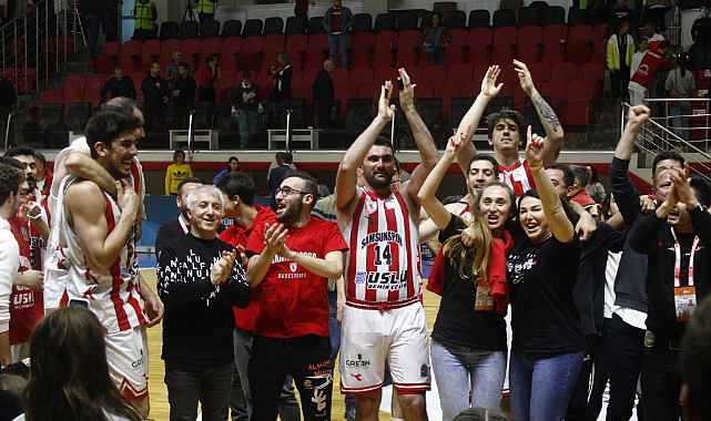 Dev adamlar mutlu döndü