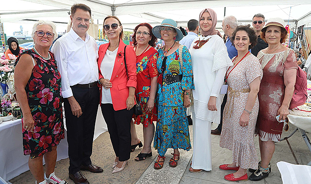 Emekçi kadınlar depremzedeler için buluşuyor
