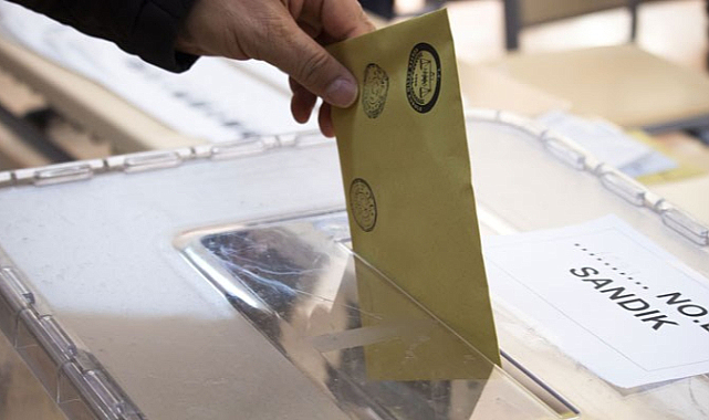 İttifakların ve siyasi partilerin oy pusulasındaki yerleri belli oluyor