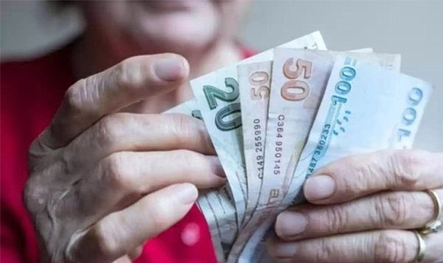 Kadınlarda emeklilik yaşı düşüyor!