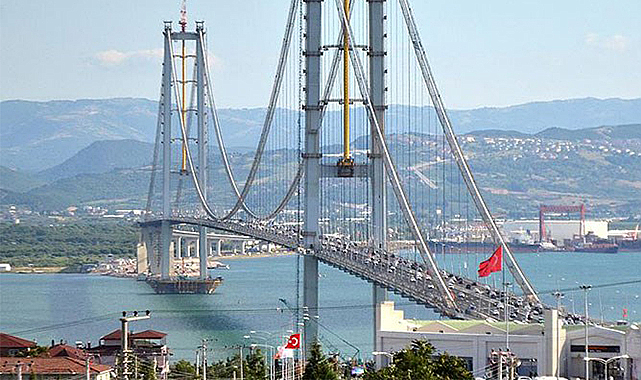 Osmangazi Köprüsü'nde araç geçiş rekoru