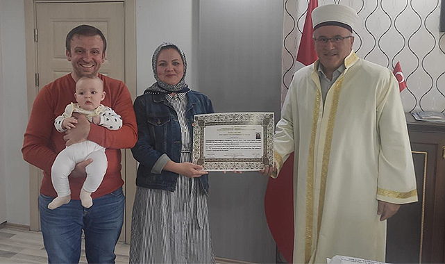 Samsun'da yaşayan Rus kadın Müslüman oldu