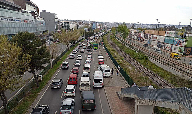 Motorlu kara taşıtı sayısı 425 bin 660