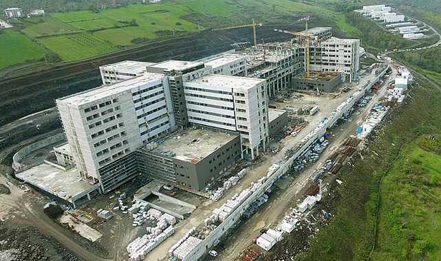Samsun Şehir Hastanesi yükseliyor