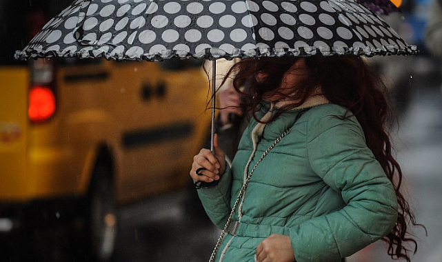 Samsunlular şemsiyenizi almadan dışarı çıkmayın