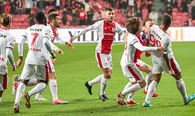 Samsunspor Pendikspor'u da yendi Süper Lig'e Geliyorum mesajı verdi