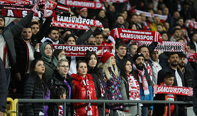 Samsunspor Tuzlaspor maçını 30 bin taraftar izledi