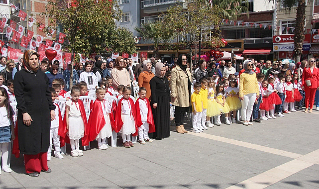 Tekkeköy'de 23 Nisan kutlandı